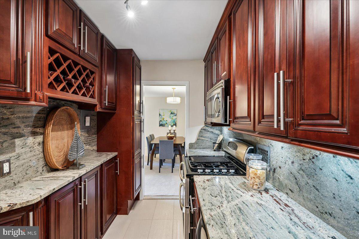 5500 Friendship Blvd #1226N — photo
