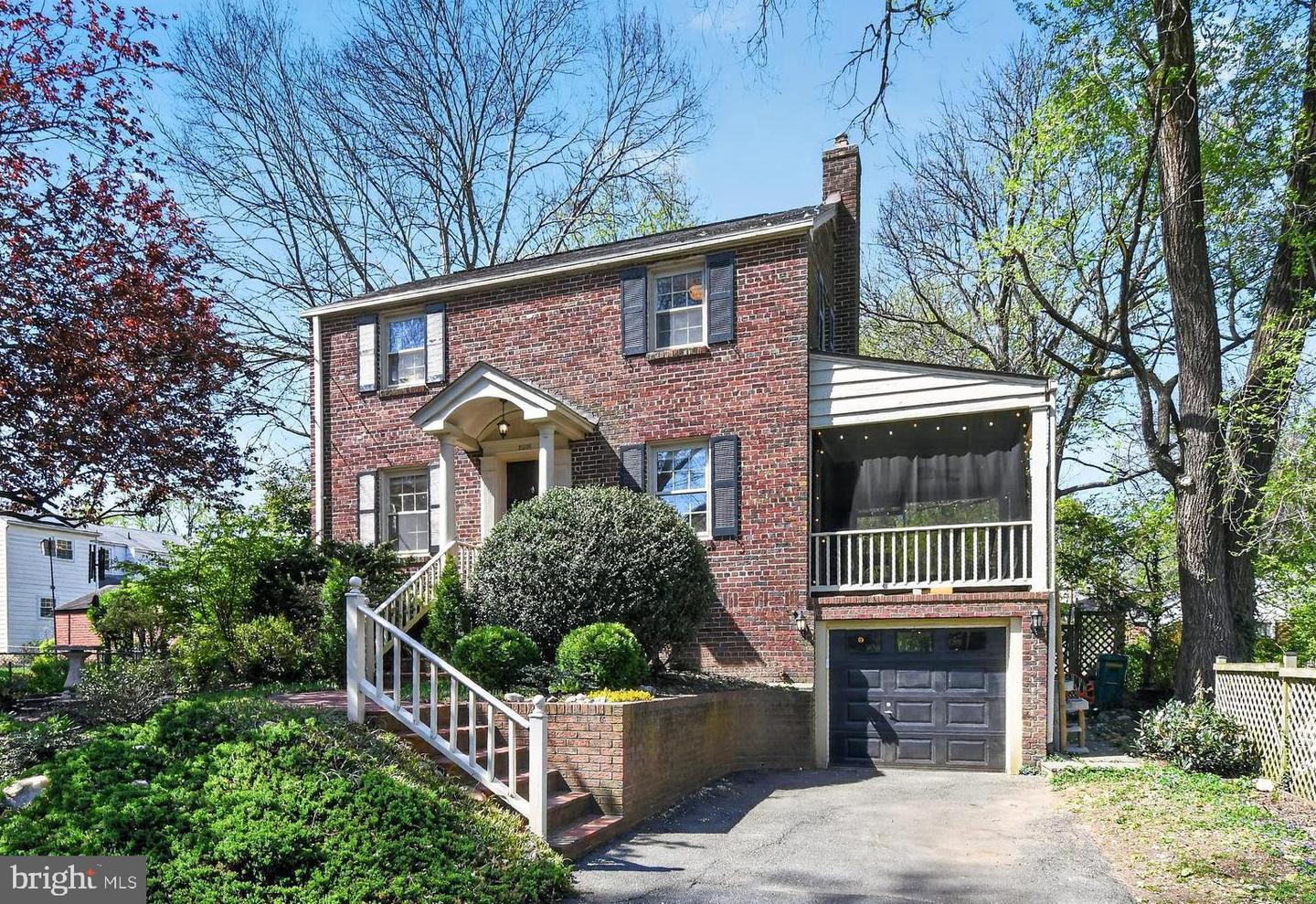 8306 Queen Annes Dr — photo