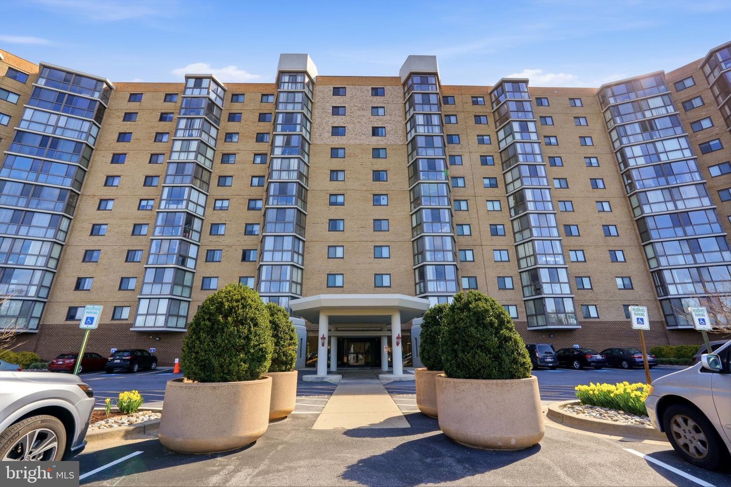 3330 N Leisure World Blvd #5-712 — photo