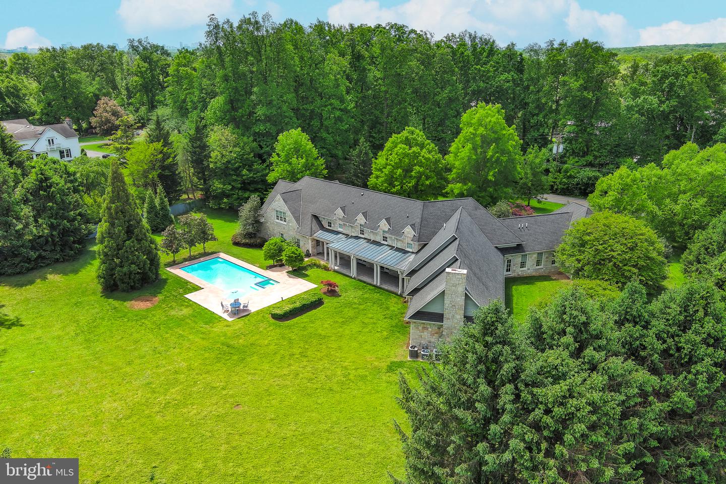 9001 Persimmon Tree Road, Potomac, MD 20854 — photo 3