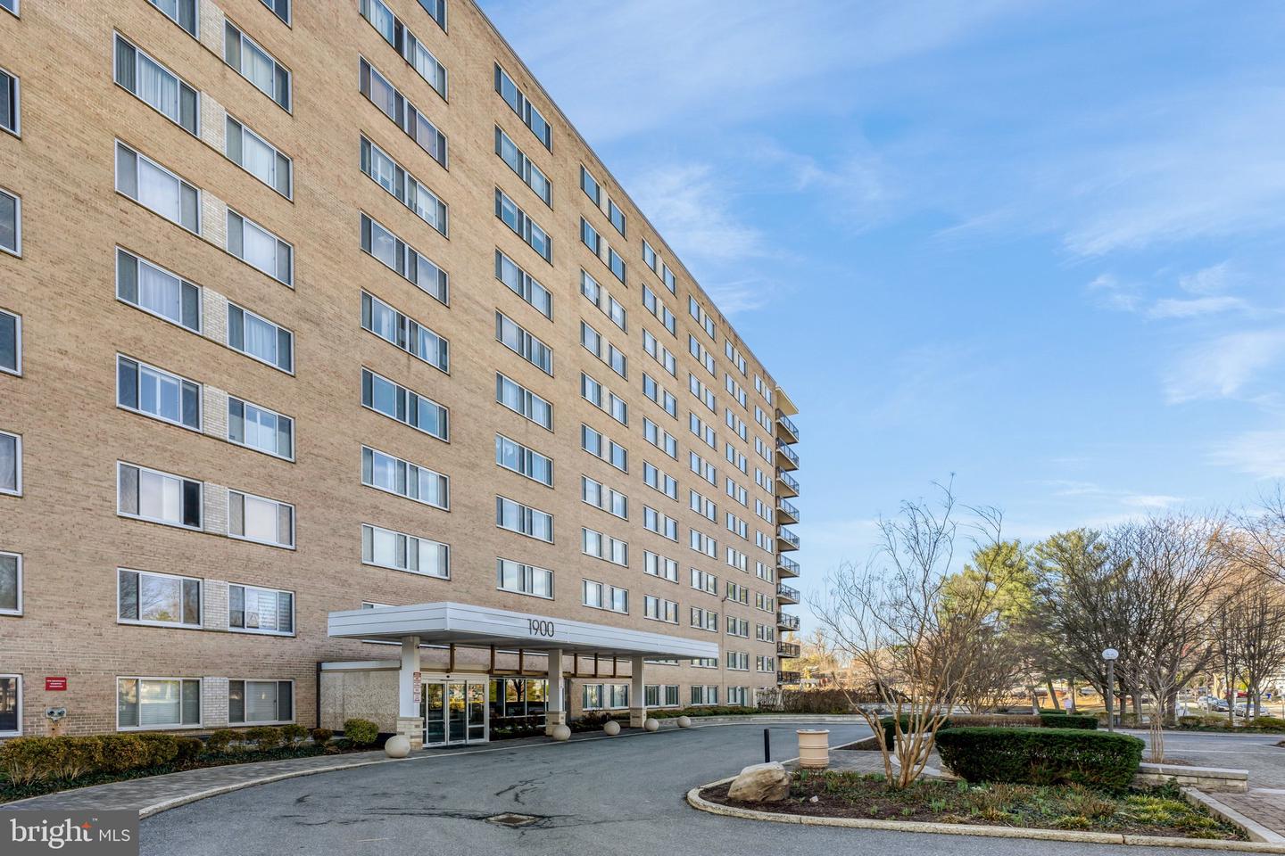 1900 Lyttonsville Road #504, Silver Spring, MD 20910 — photo 2