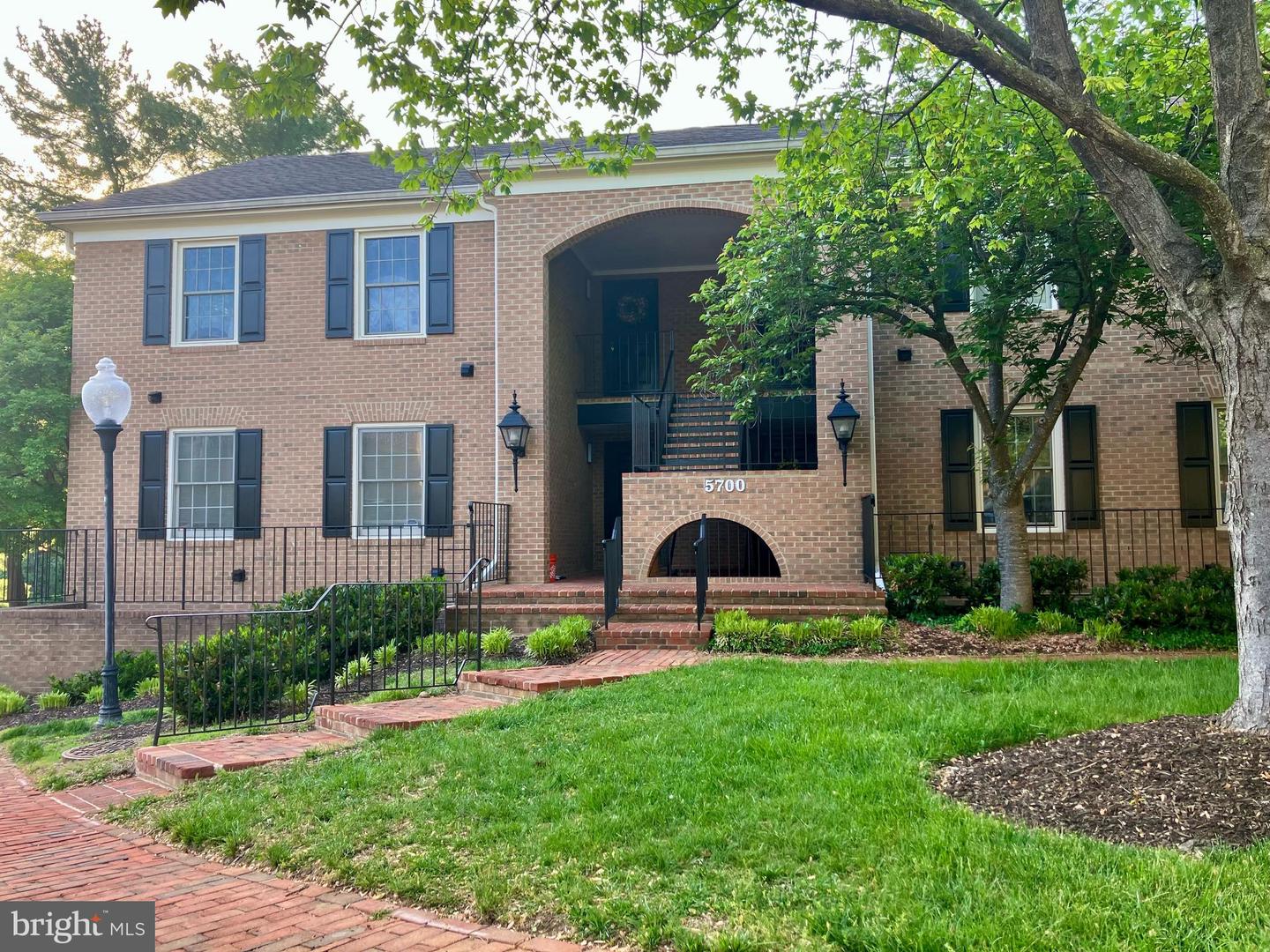 5700 Brewer House Cir #T3-11 — photo