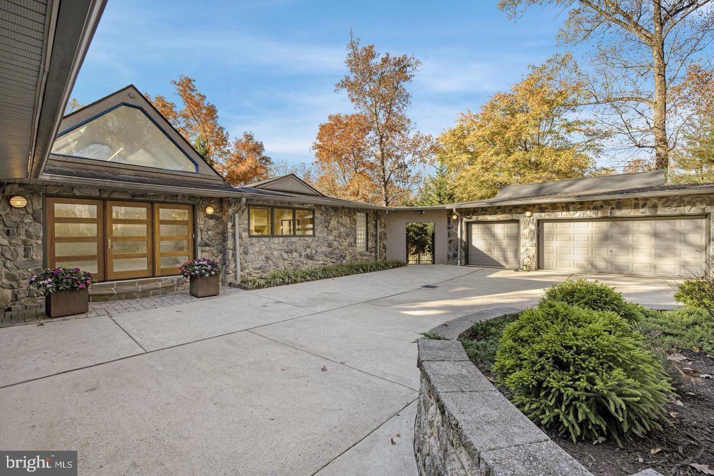 15130 Springfield Road, Darnestown, MD 20874 — photo 2
