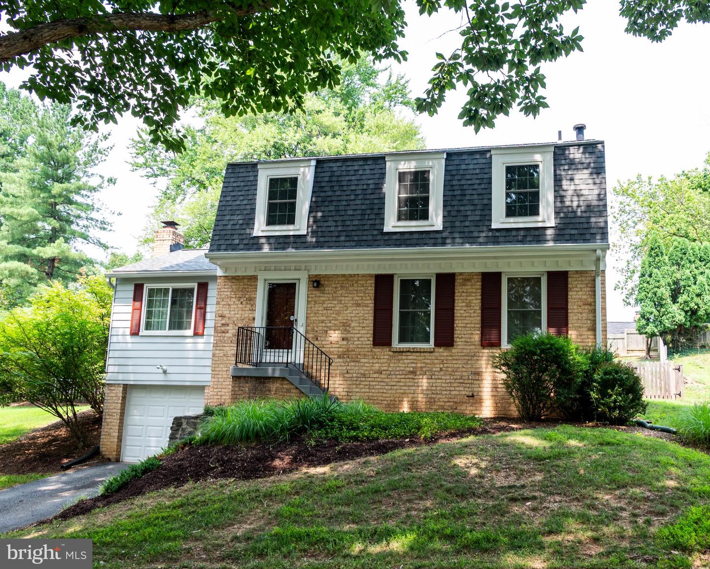 15 Grovepoint Ct — photo