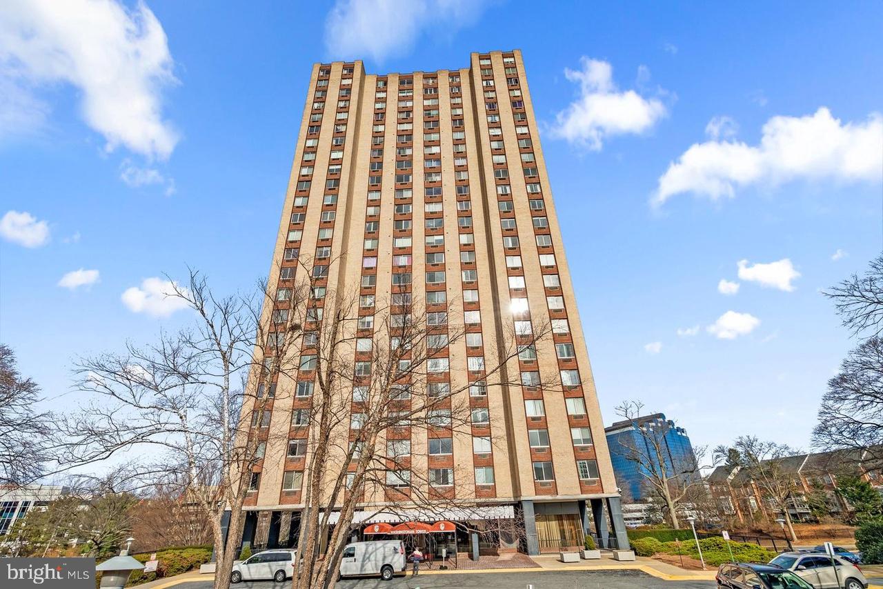 9701 Fields Rd #1808 — photo