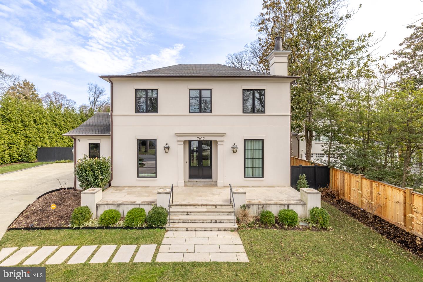7613 Glenbrook Rd — photo