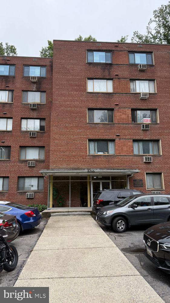 500 Thayer Ave #303 — photo
