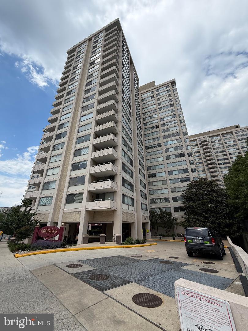 4515 Willard Ave #2415S — photo
