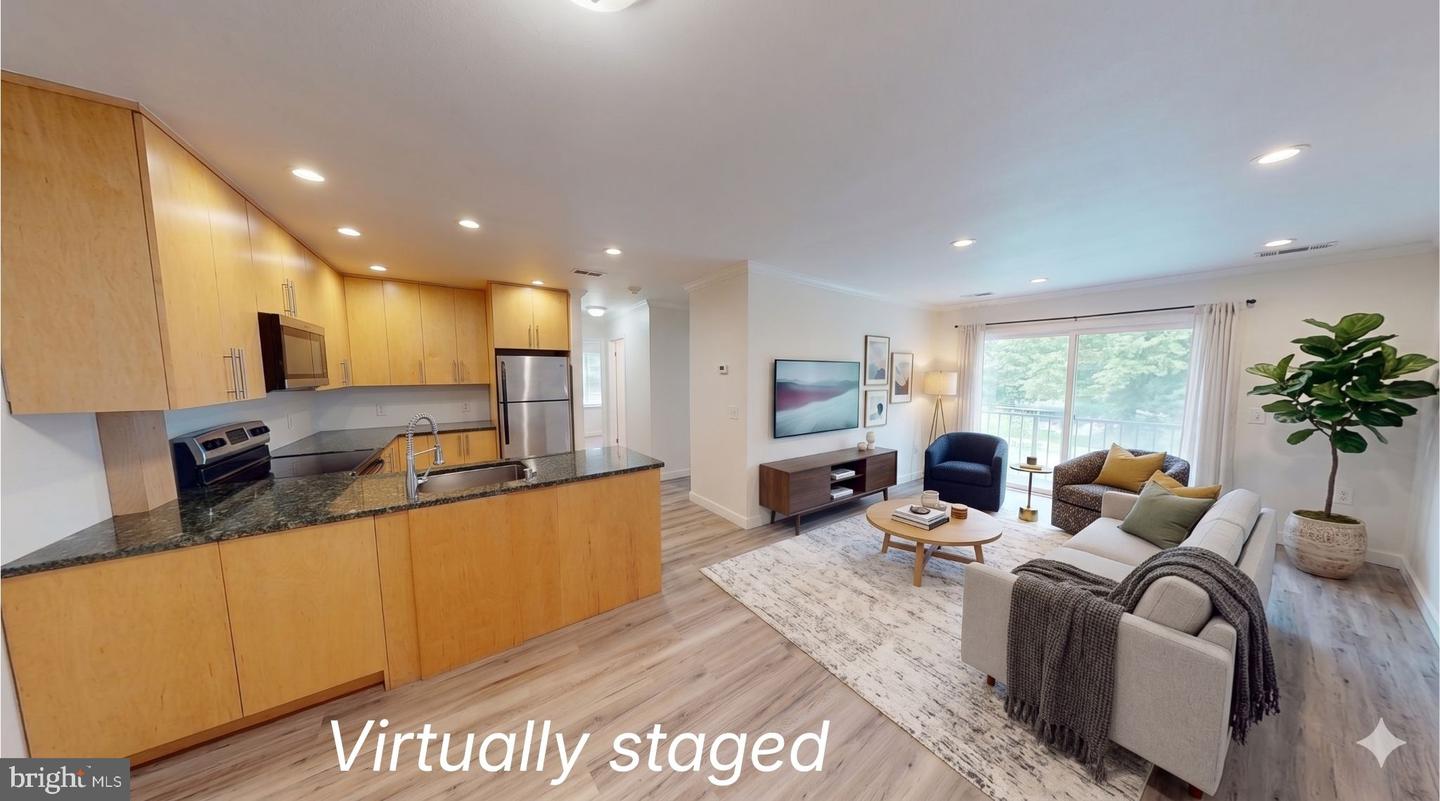 18328 Streamside Dr #304 — photo