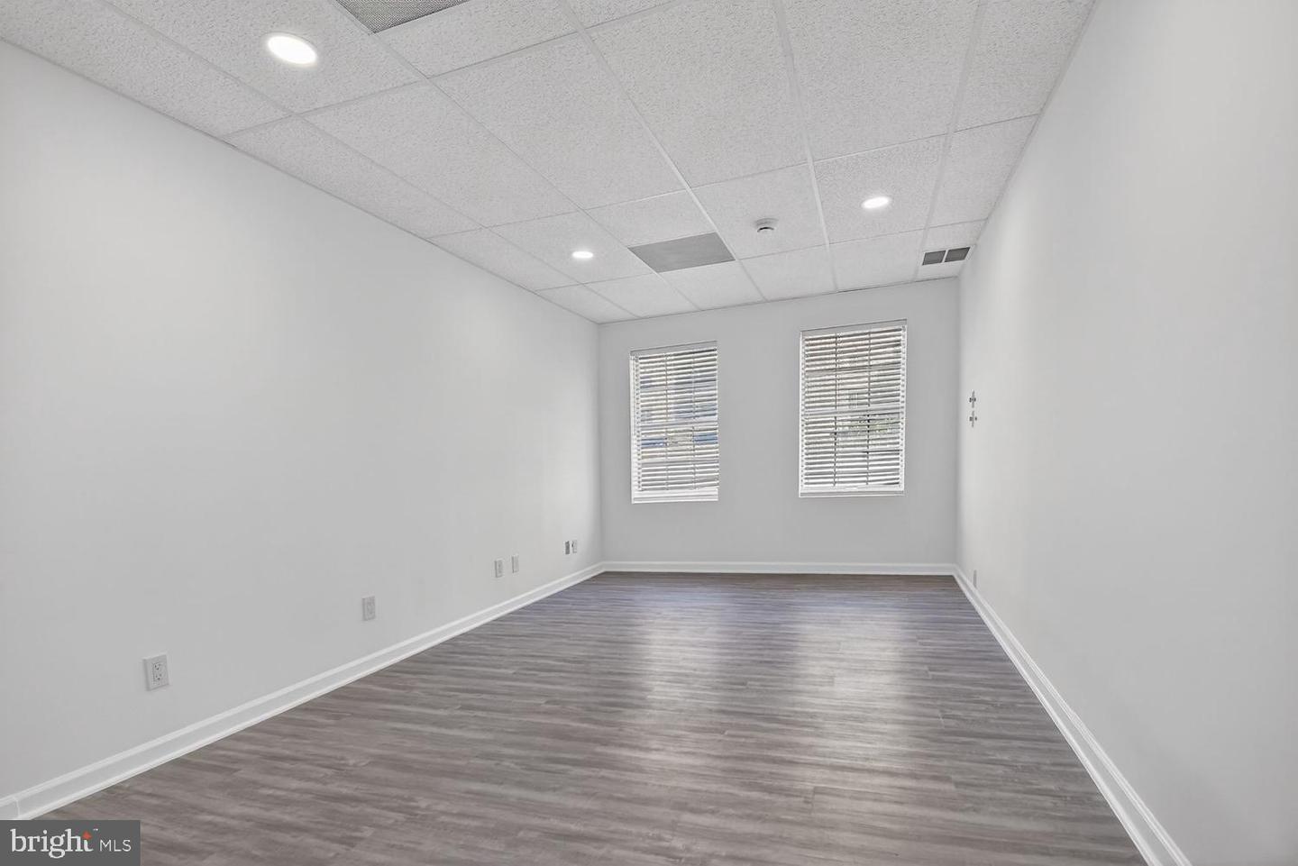 8607 2nd Ave #305-a — photo