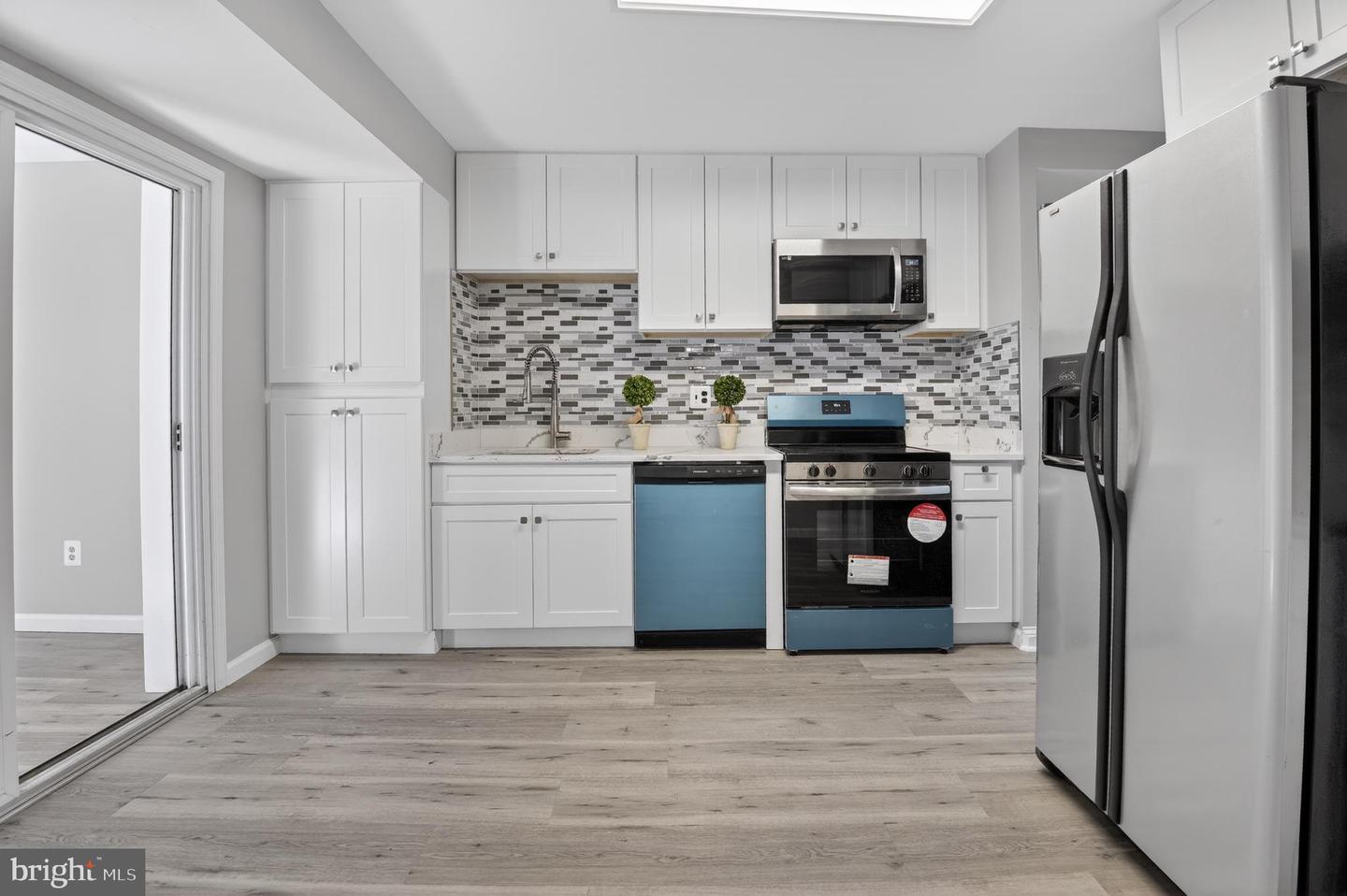 2016 CASCADE ROAD, SILVER SPRING MD 20902