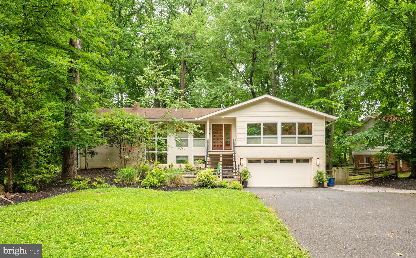 8313 Still Spring Ct — photo