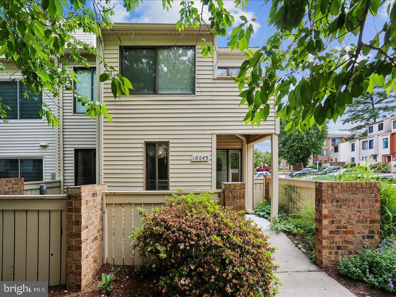 18645 Nathans Pl — photo