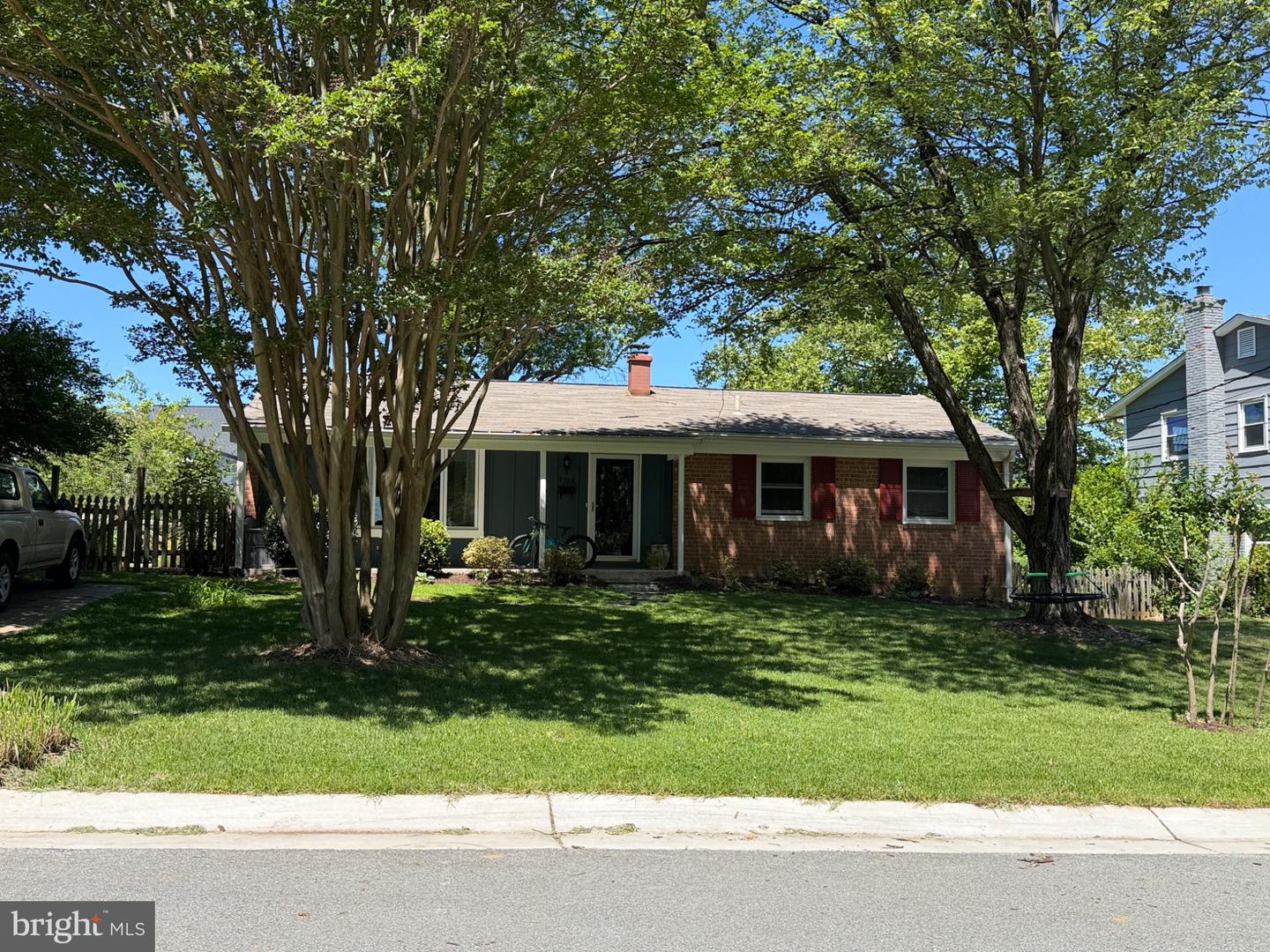 9706 Corkran Ln — photo