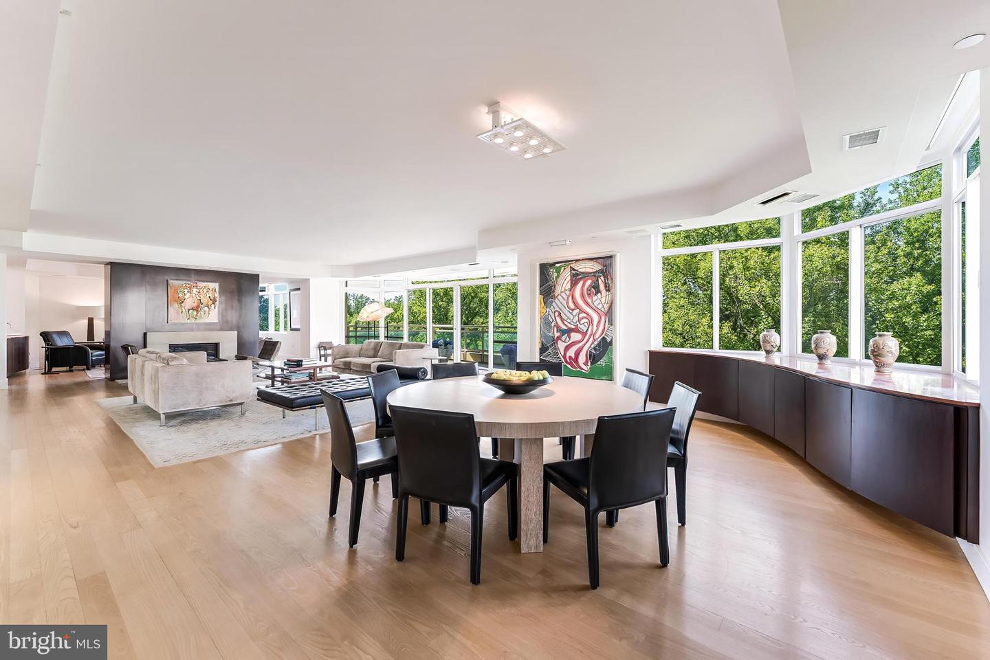 5630 Wisconsin Ave #805 — photo