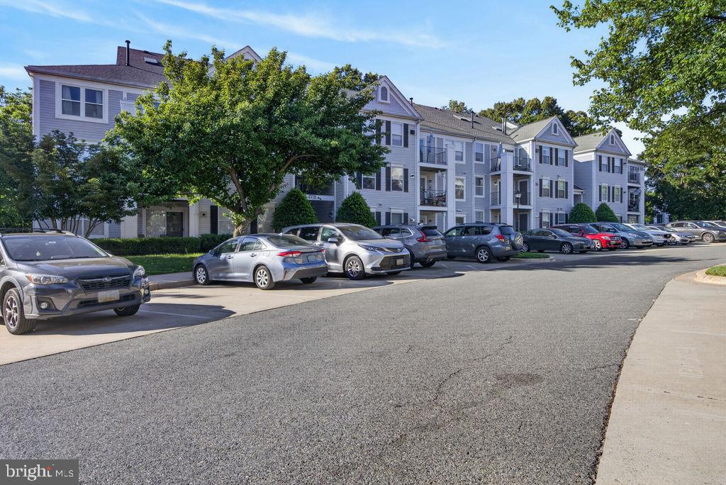 10021 Vanderbilt Cir #2 — photo