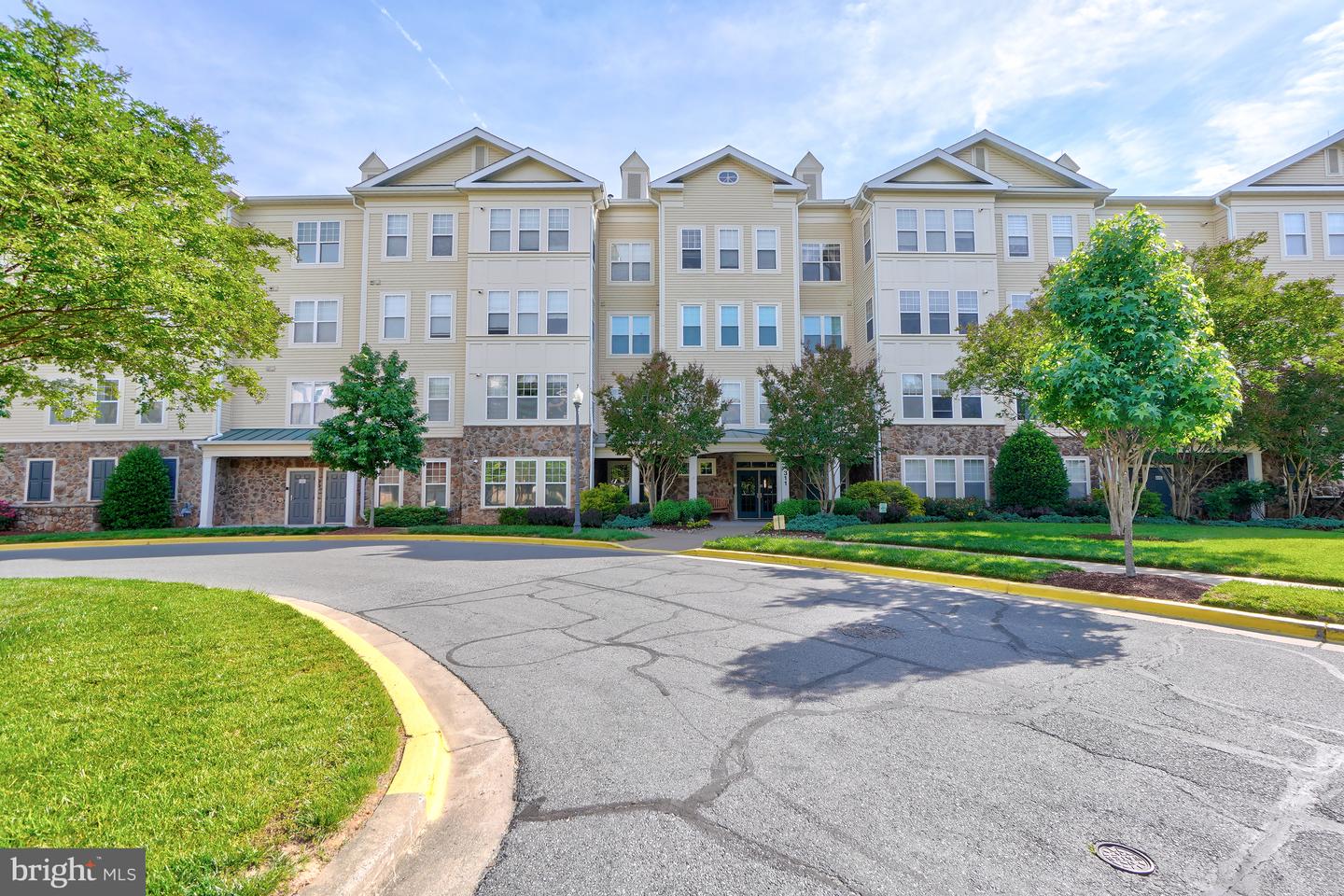 311 High Gables Dr #206 — photo