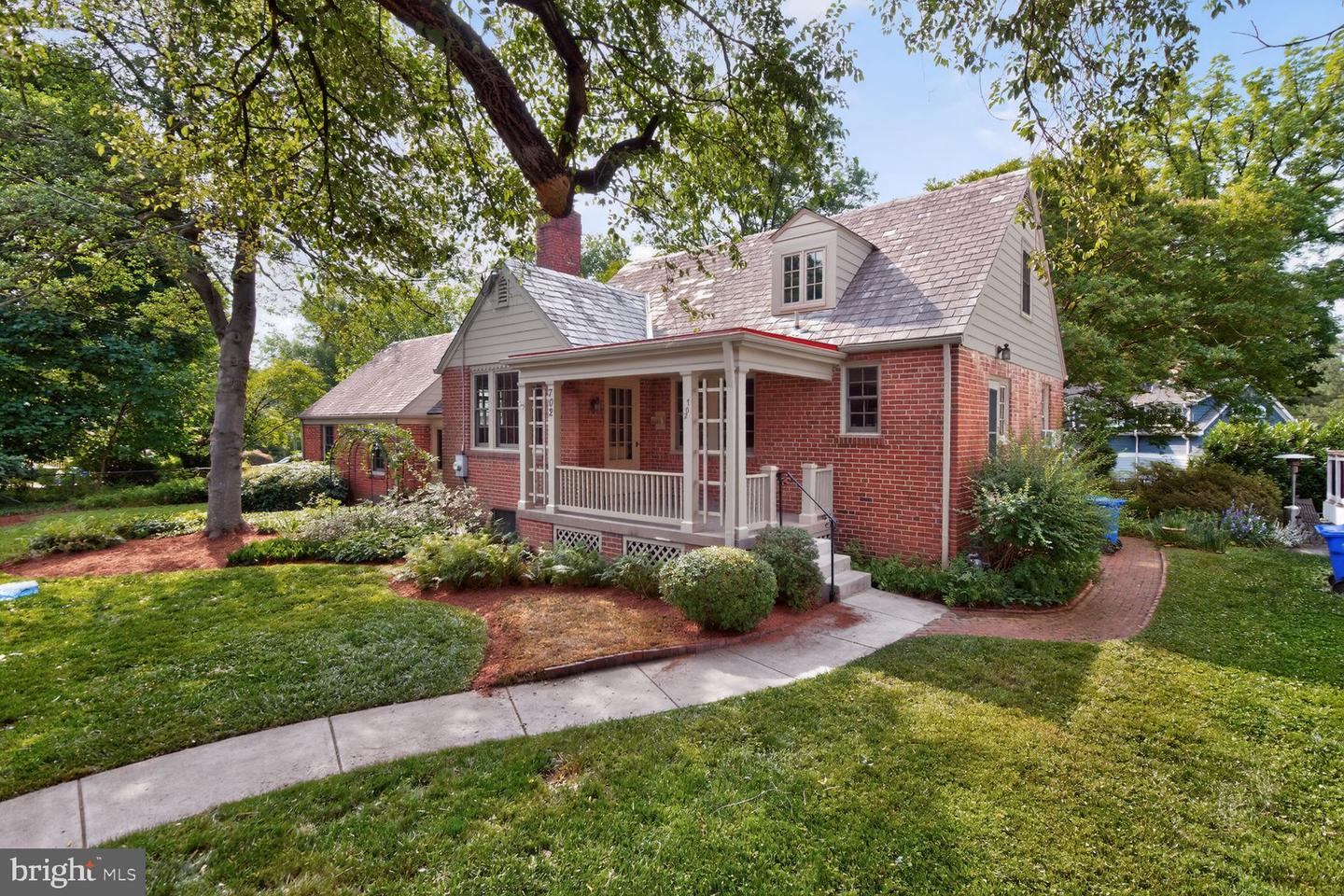 702 McNeill Road, Silver Spring, MD 20910