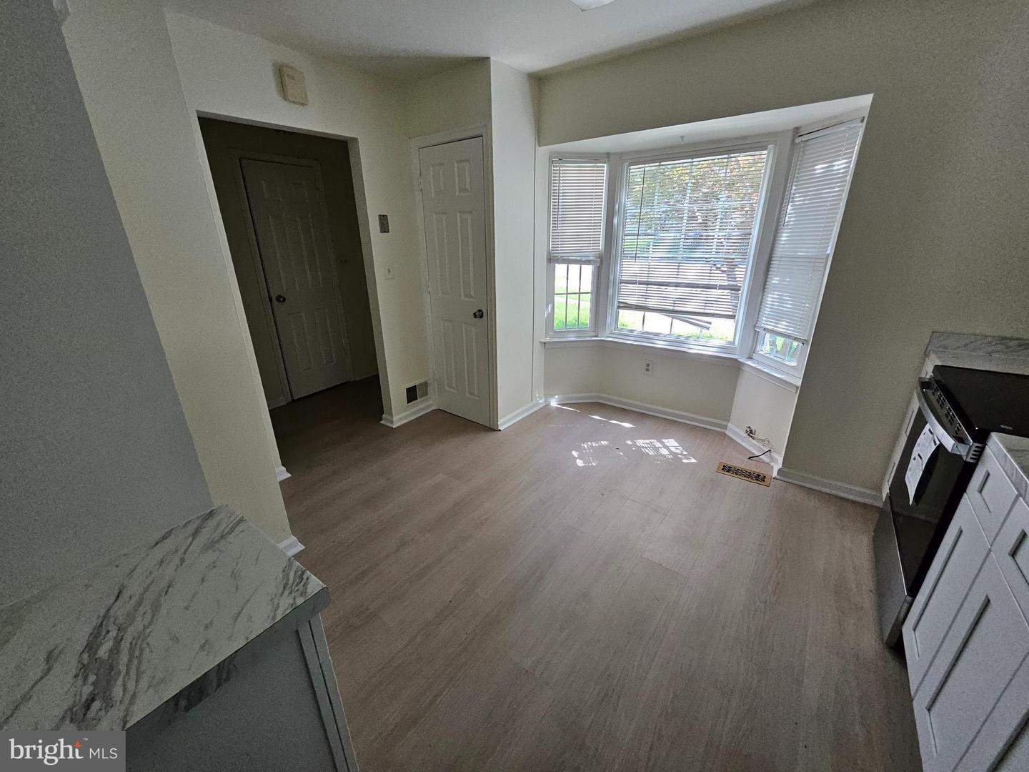 47 Gas Light Ct — photo