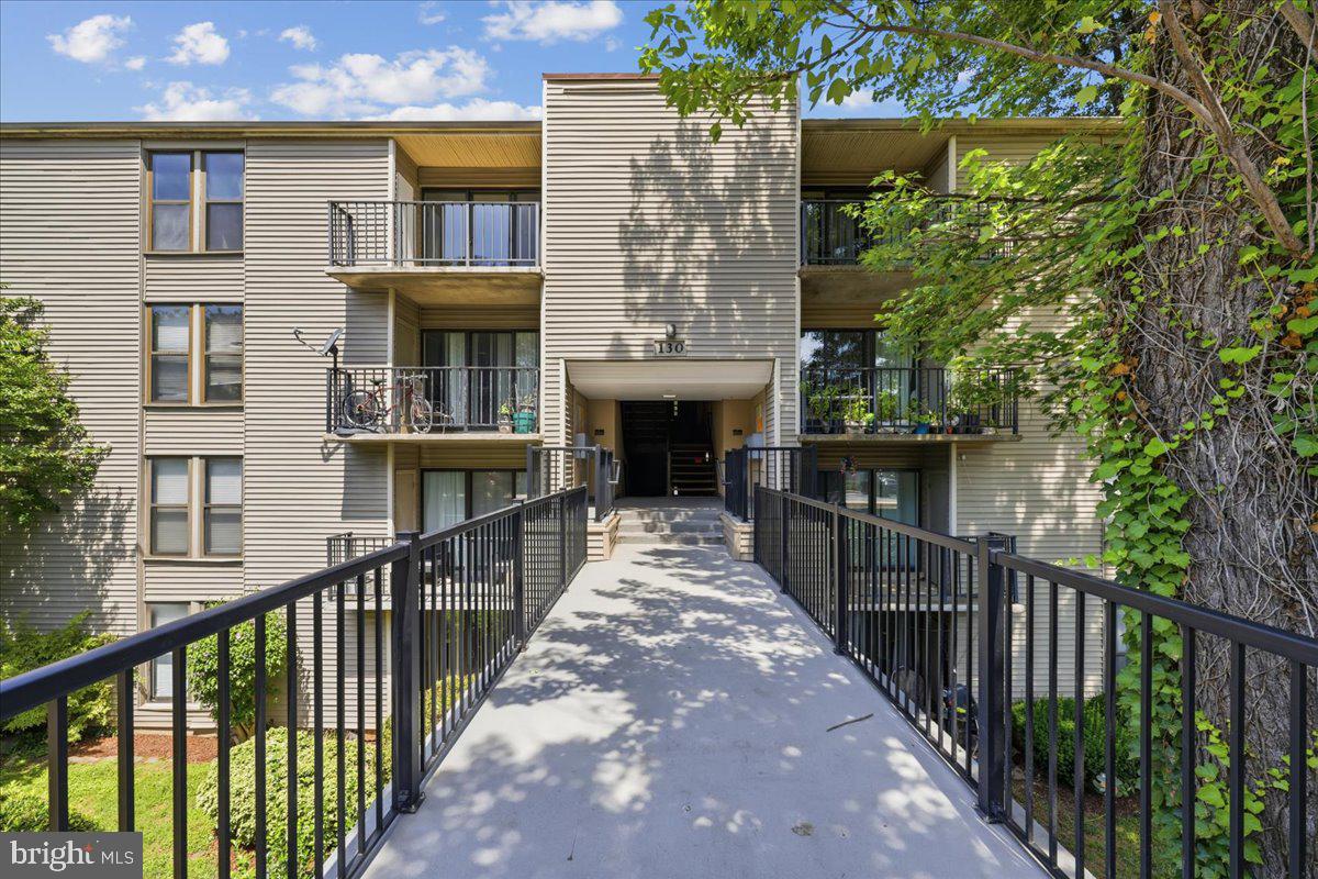 130 Duvall Ln #197-301 — photo