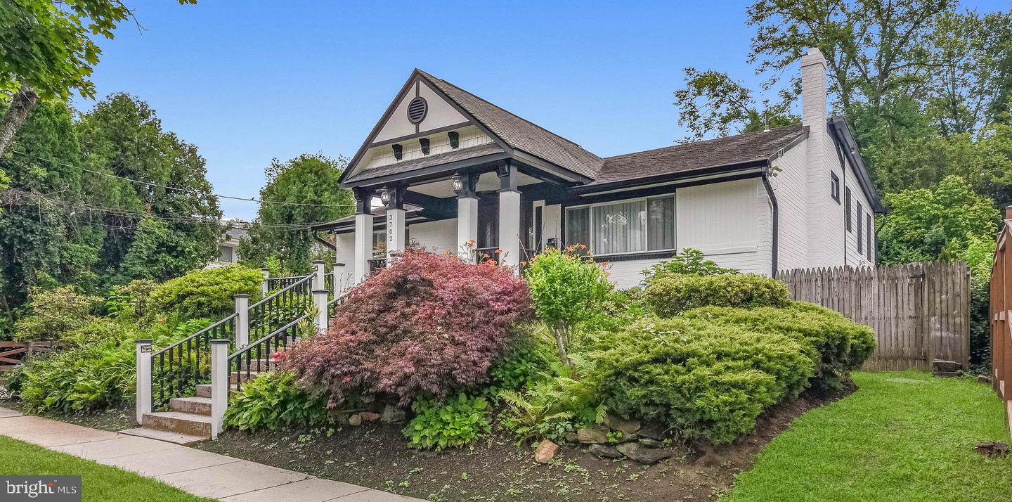 3702 May St — photo