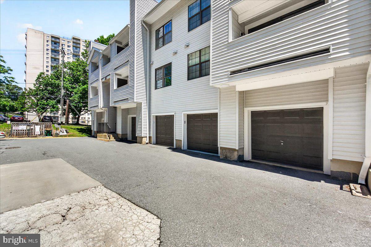 1603 Carriage House Ter #1603-D — photo