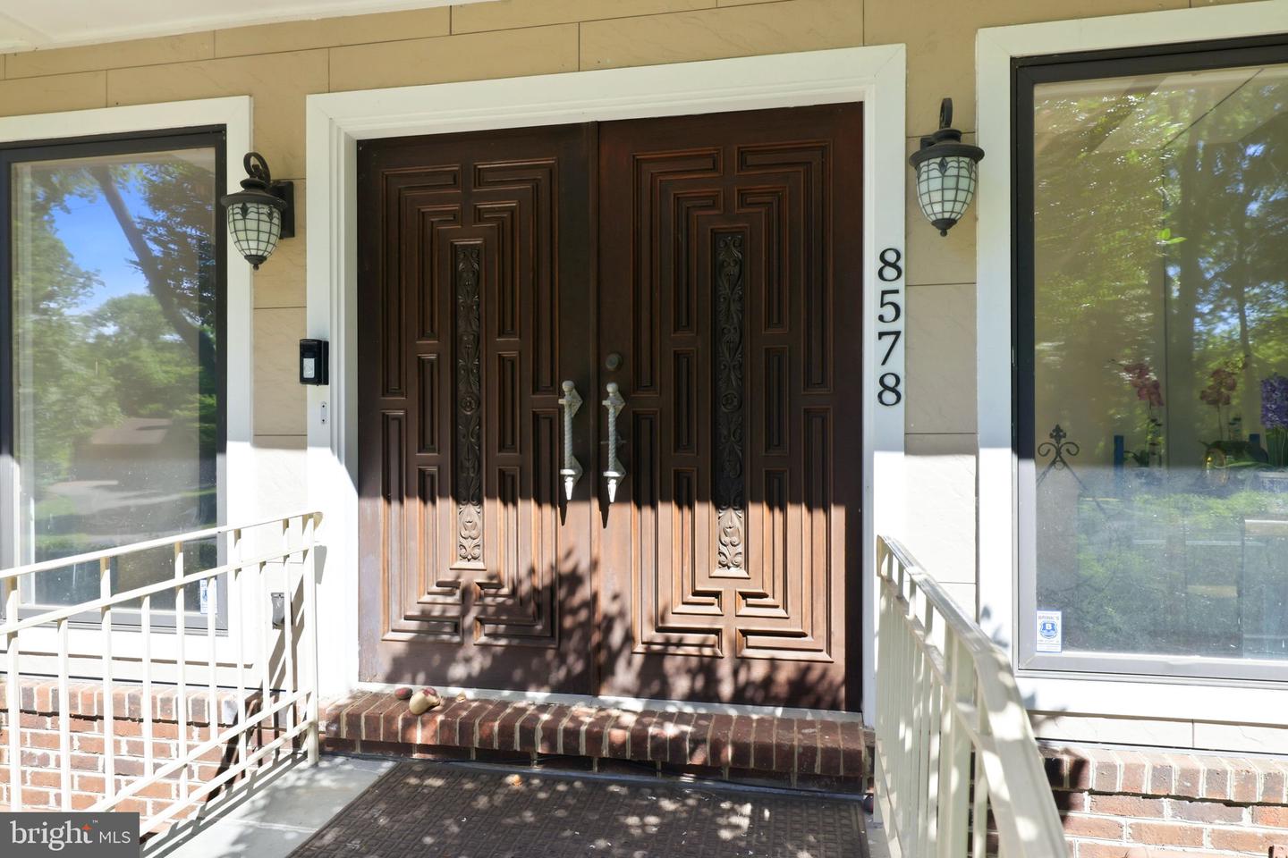 8578 Brickyard Rd — photo