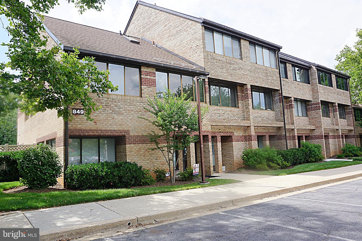 849 Quince Orchard Blvd #Suite H — photo