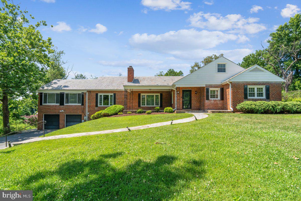 1018 McCeney Ave — photo
