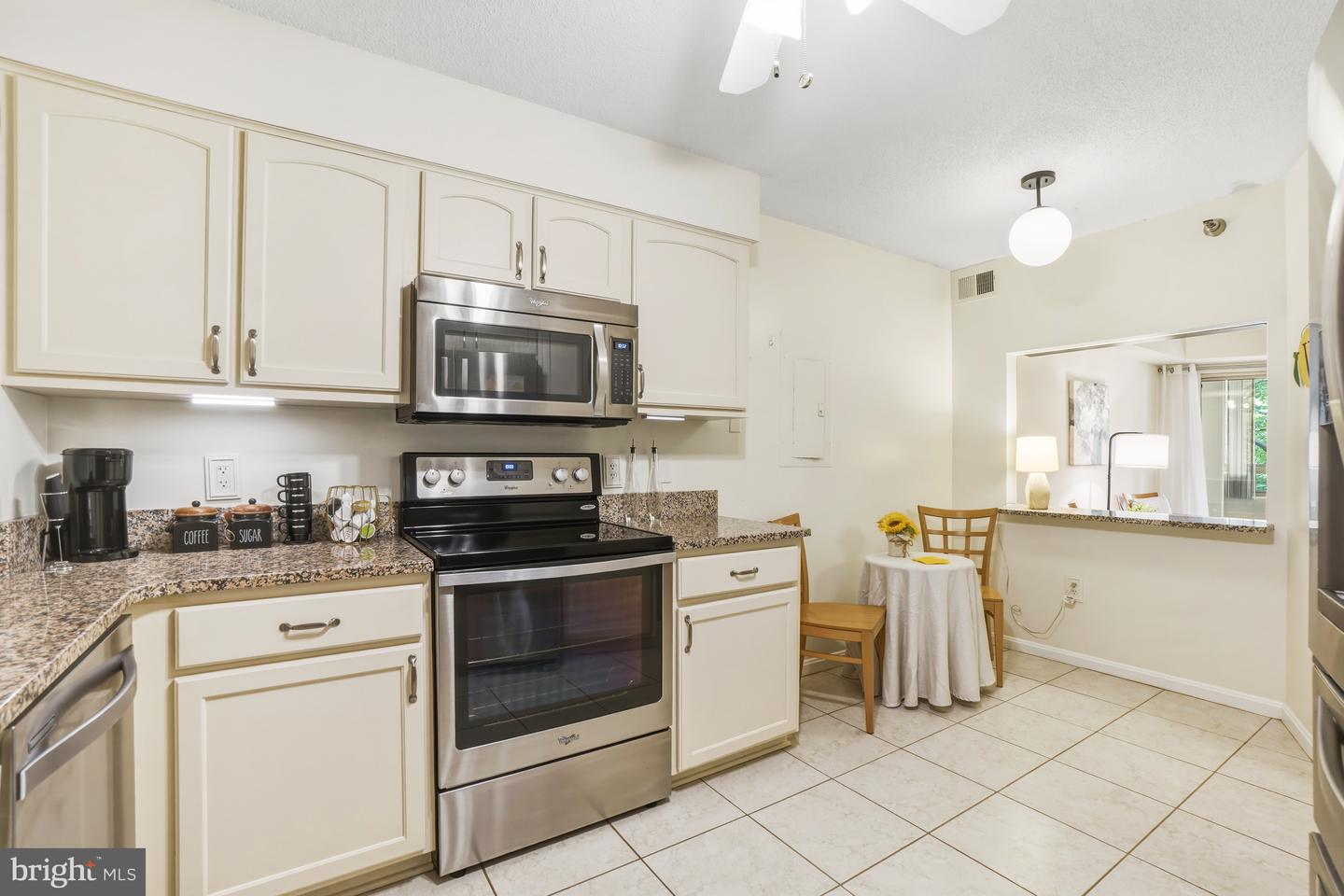 14805 Pennfield Cir #206 — photo