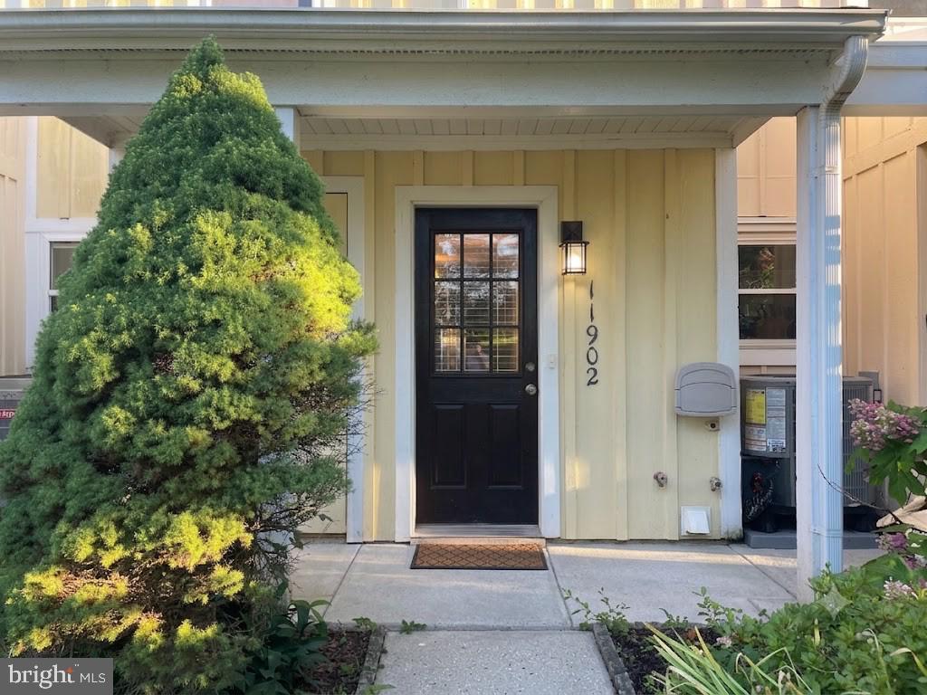 11902 Foal Ln — photo