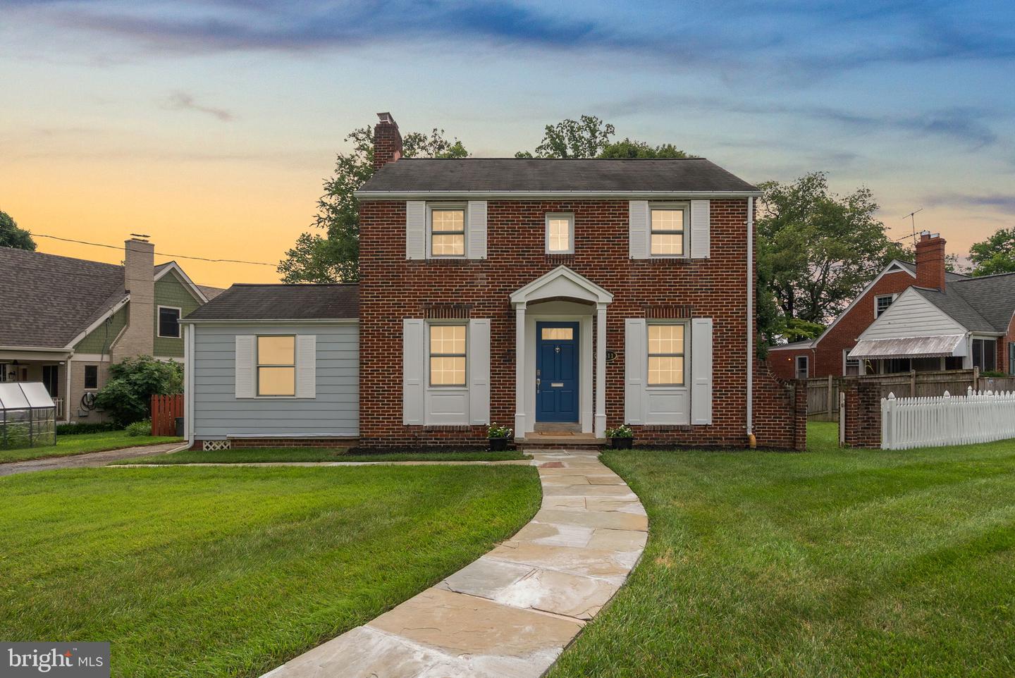 10511 Lorain Ave — photo