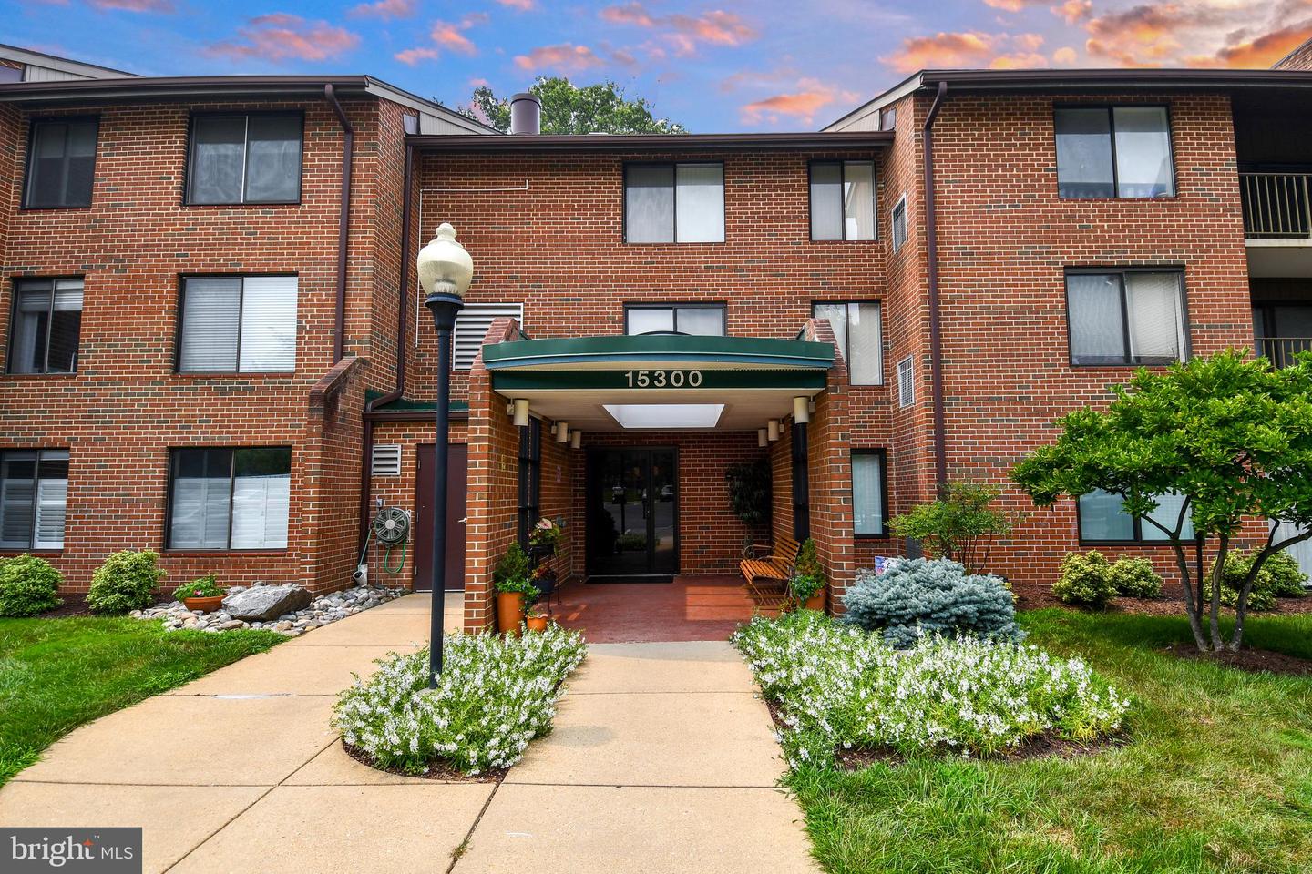 15300 Beaverbrook Ct #88-2K — photo