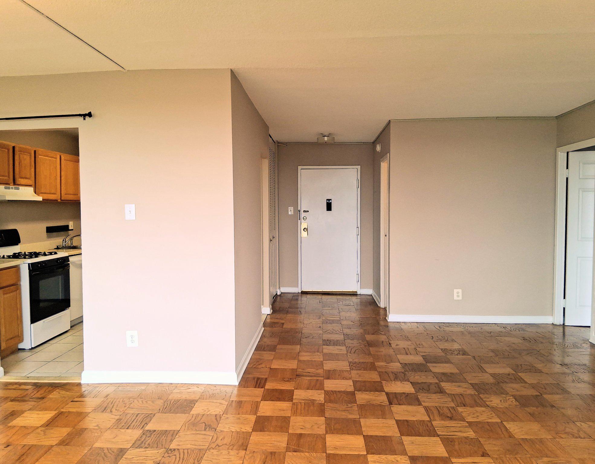 11801 Rockville Pike #802 — photo
