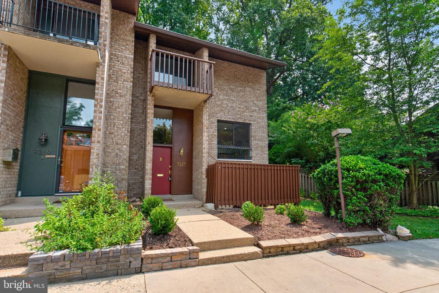9217 Three Oaks Dr — photo