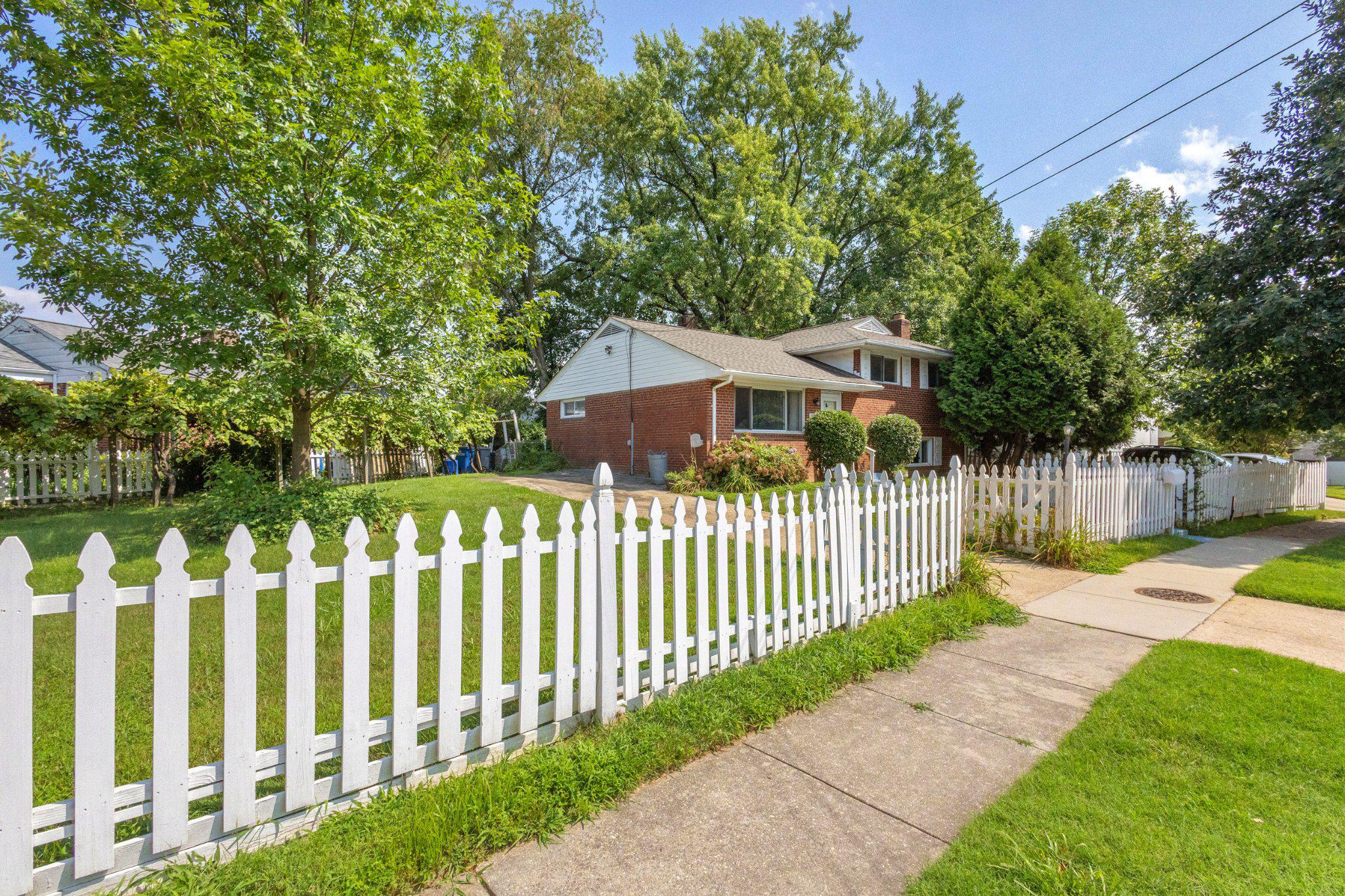 10313 Conover Drive, Silver Spring, MD 20902 — photo 3