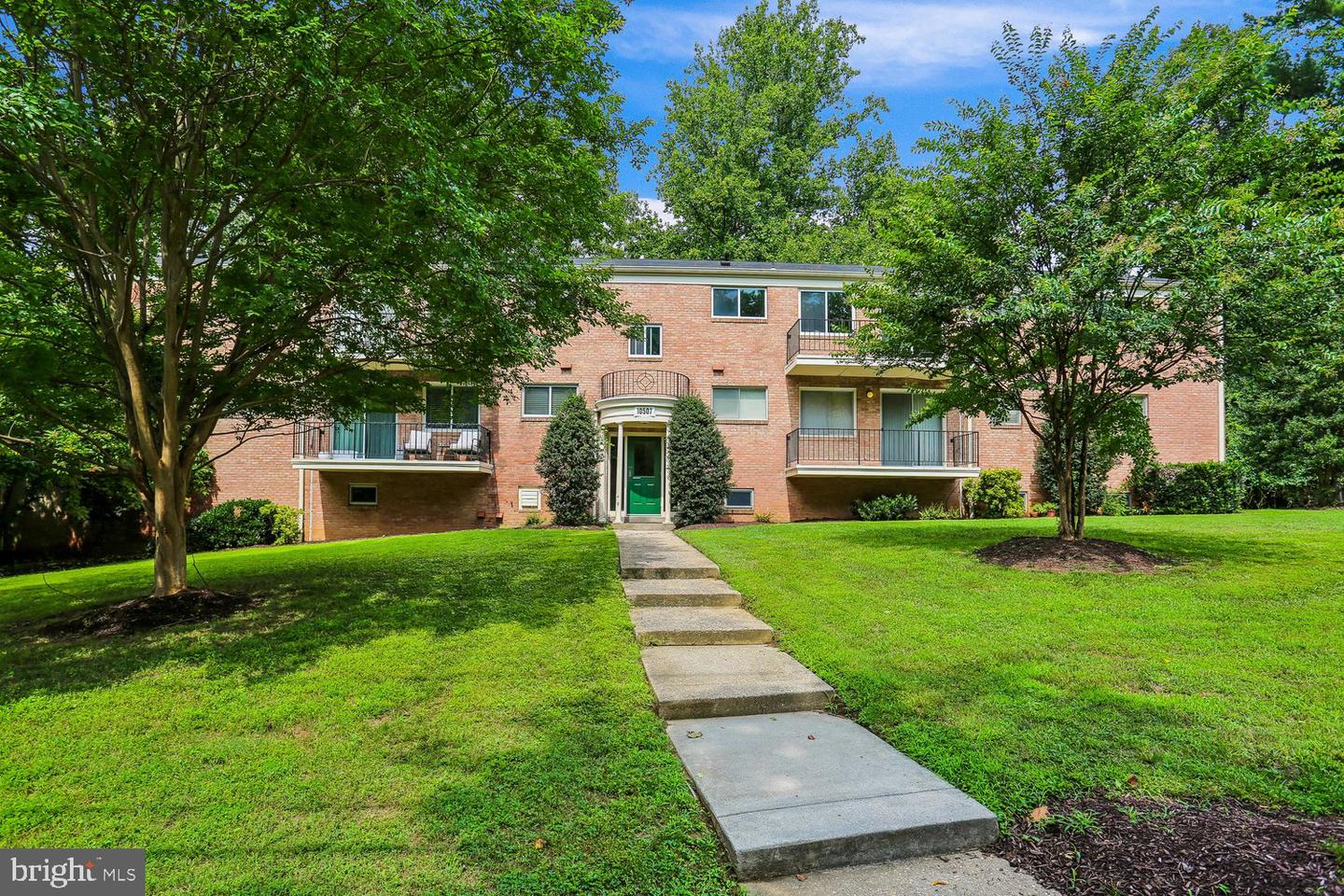 10507 Weymouth St #W-2 — photo