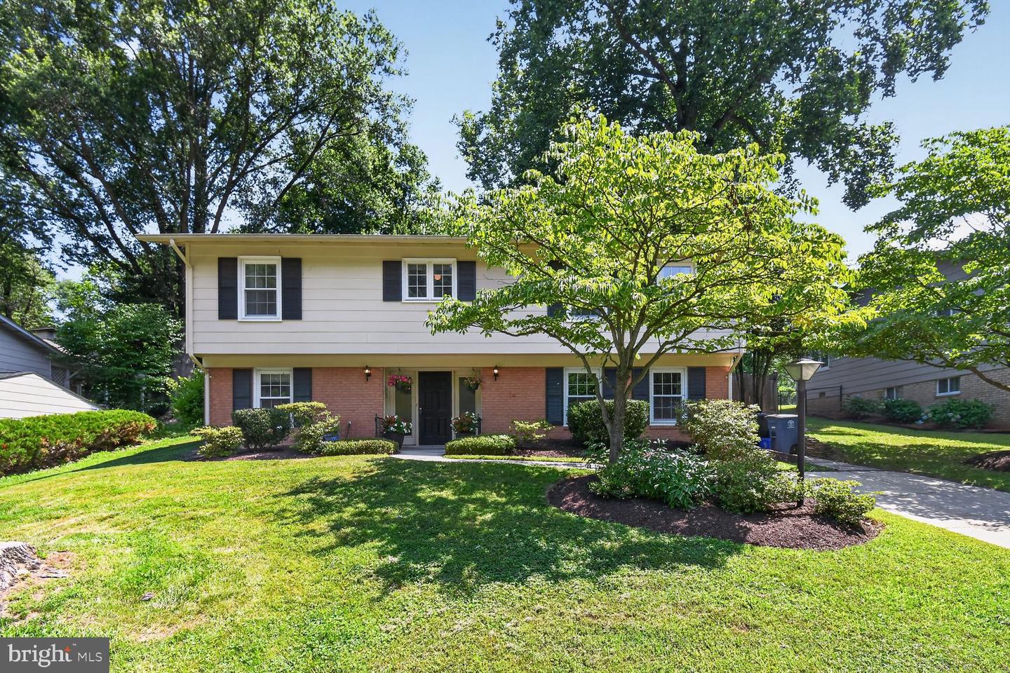 1334 Chilton Dr — photo