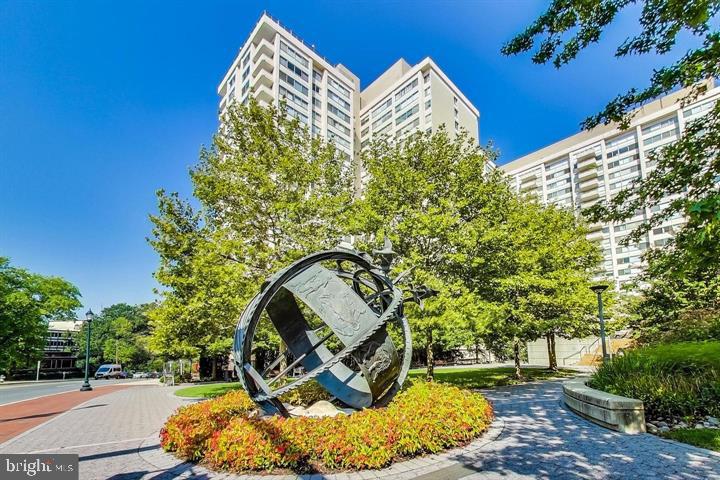 5500 Friendship Blvd #1823N — photo