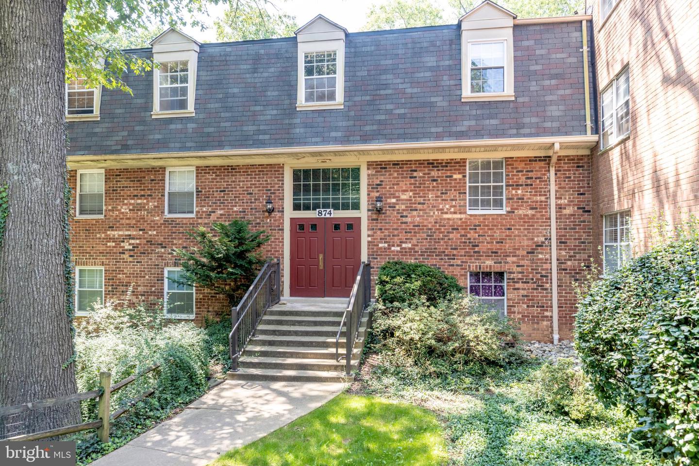874 College Pkwy #202 — photo