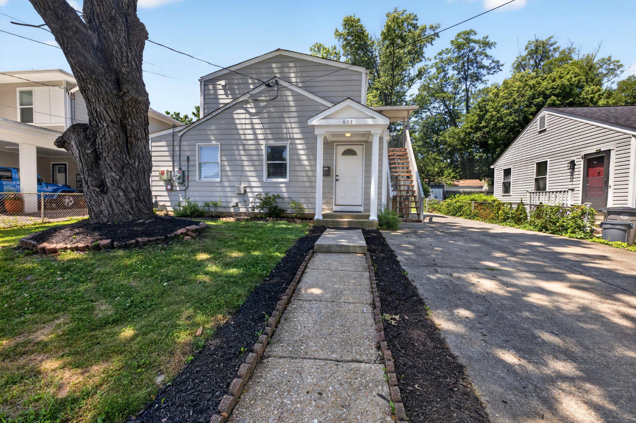 608 Burgundy Dr — photo