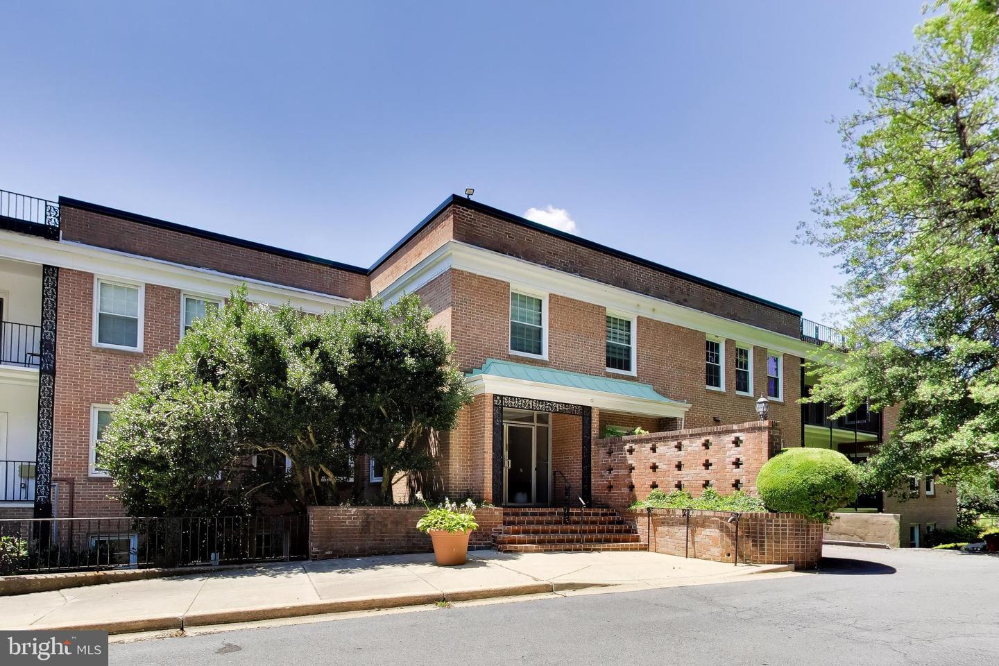 3535 Chevy Chase Lake Dr #108 — photo