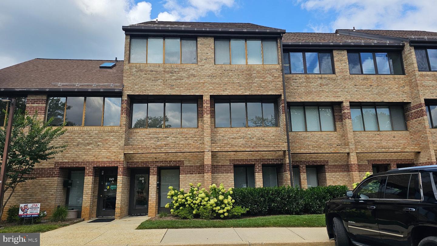 849 Quince Orchard Rd #B — photo