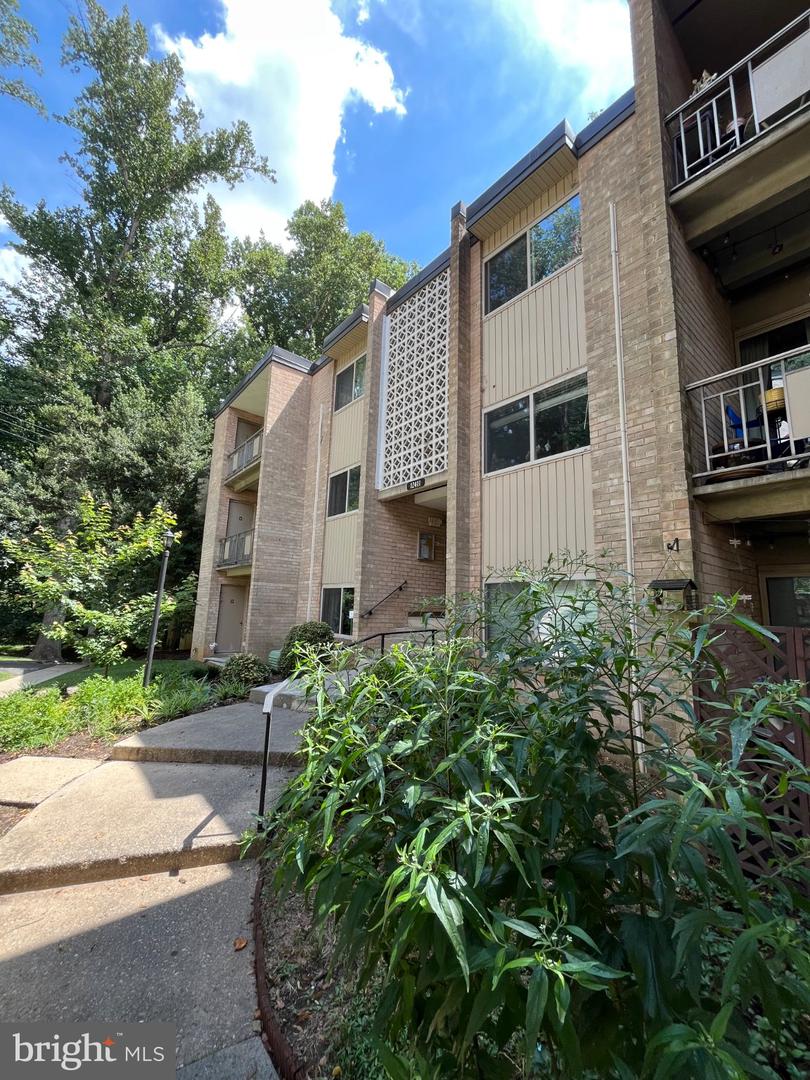 12411 Braxfield Ct #533 — photo