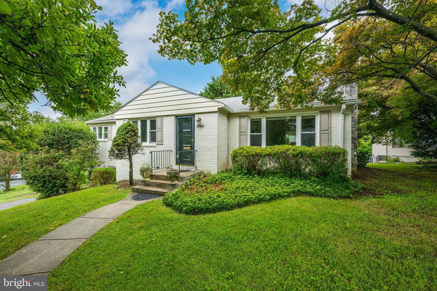 8404 Farrell Dr — photo