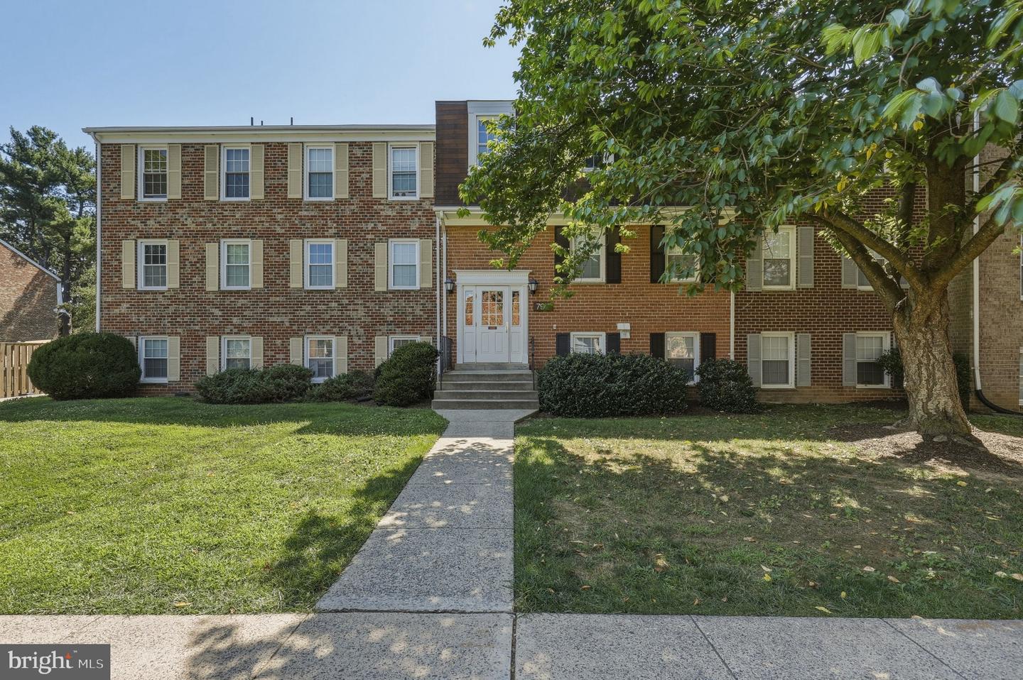 794 Quince Orchard Blvd #T-1 — photo