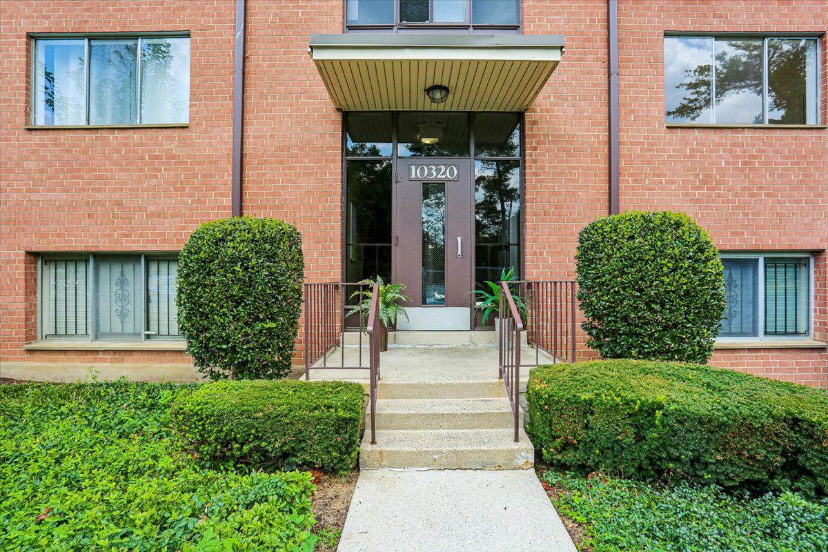 10320 Rockville Pike #201 — photo