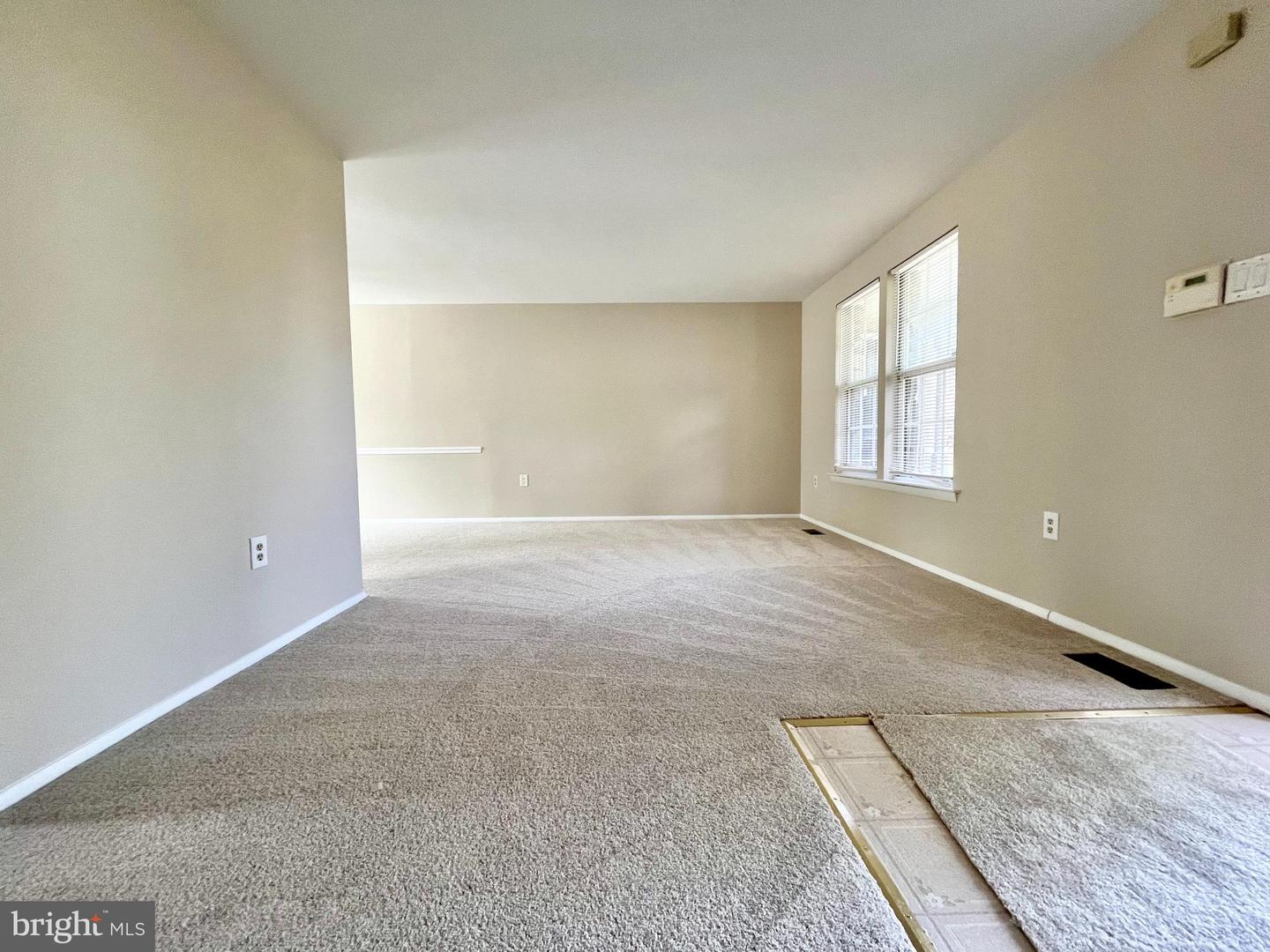 15705 Anamosa Dr — photo