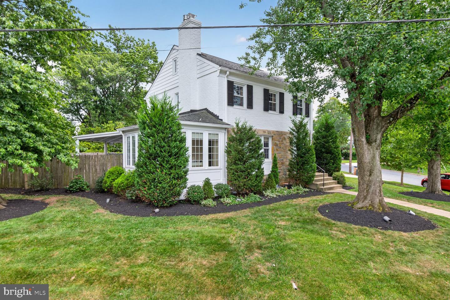 201 East Indian Spring Dr — photo