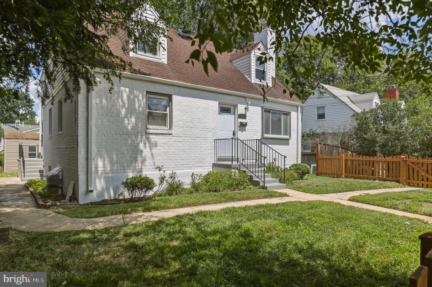 1511 CREST ROAD, SILVER SPRING MD 20902 — photo 3